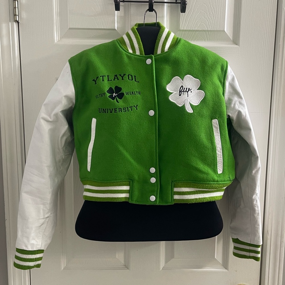 Warm Crop Jacket.